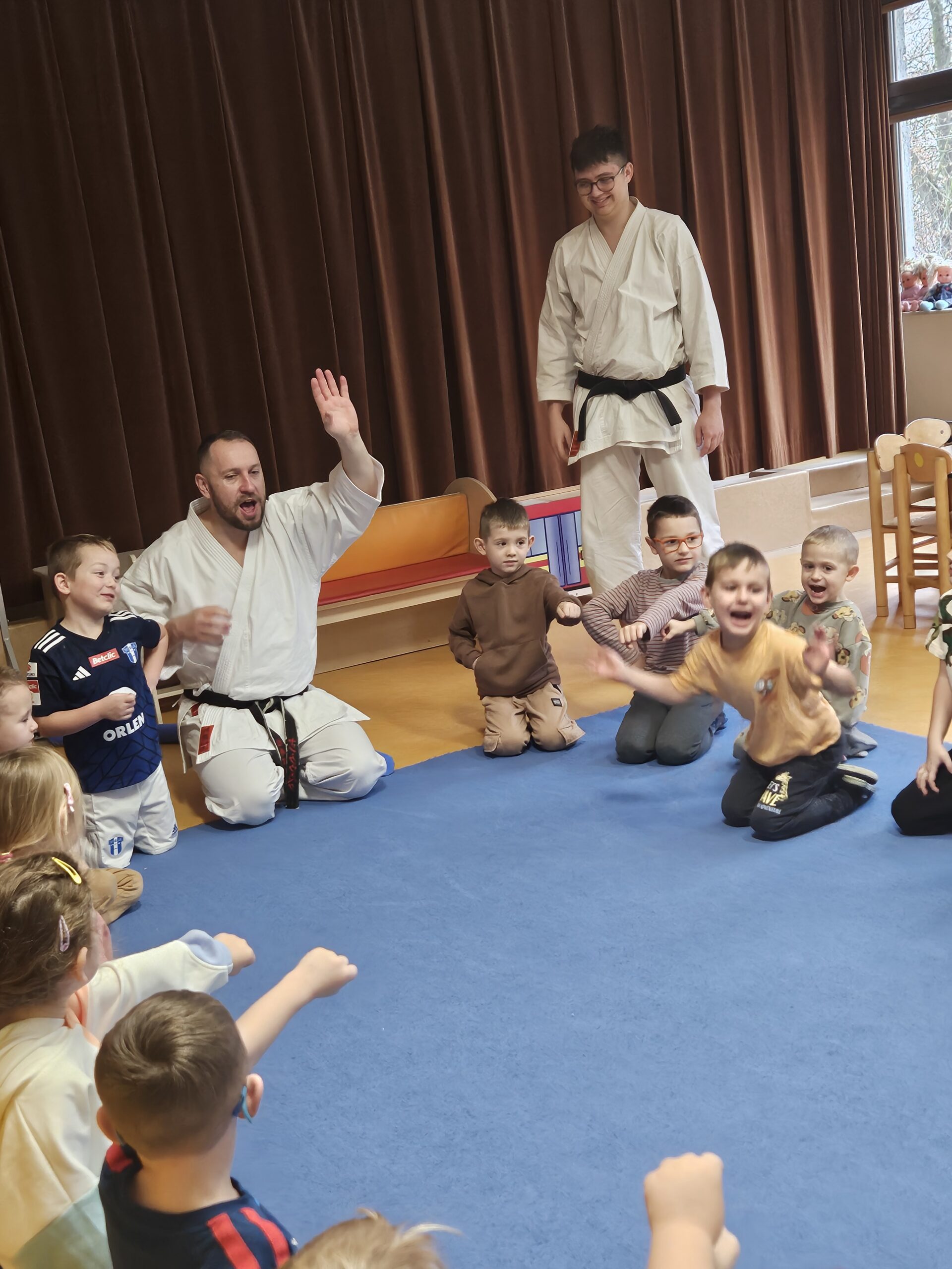 Muchomorki- zajęcia karate